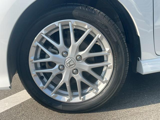 Ｎ－ＢＯＸカスタム Ｌターボ　両側電動スライドドア　アダプティブクルーズコントロール　バックカメラ　オートライト　シートヒーター　アルミホイール　チップアップシート　ＬＥＤヘッドライト　定期点検記録簿　禁煙車　フォグランプ（14枚目）