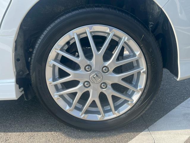 Ｎ－ＢＯＸカスタム Ｌターボ　両側電動スライドドア　アダプティブクルーズコントロール　バックカメラ　オートライト　シートヒーター　アルミホイール　チップアップシート　ＬＥＤヘッドライト　定期点検記録簿　禁煙車　フォグランプ（17枚目）