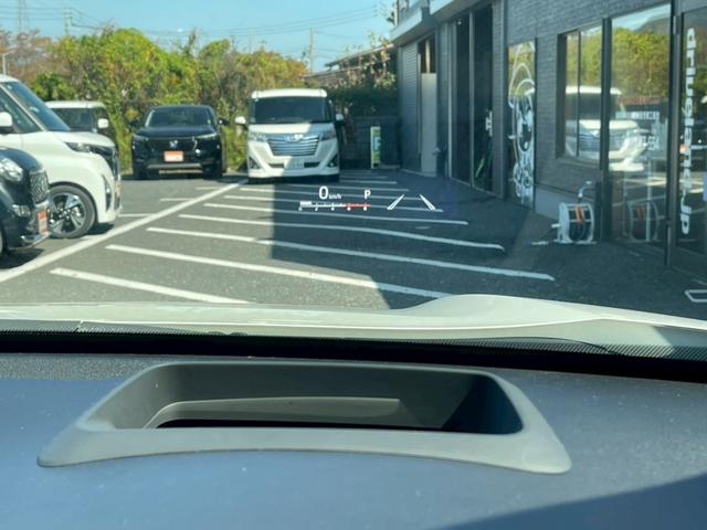 ヤリスクロス ハイブリッドＺ　全周囲カメラ　モデリスタエアロ　禁煙車　フルセグＴＶ　レーダークルーズコントロール　シートヒーター　前後ドラレコ　ＥＴＣ　スマートキー　ハーフレザー　パワーシート　フラットシート　１８インチアルミ（10枚目）