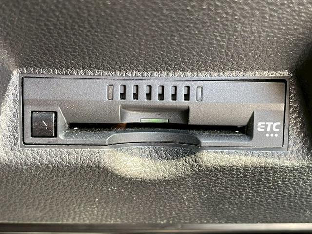 ヤリスクロス ハイブリッドＺ　全周囲カメラ　モデリスタエアロ　禁煙車　フルセグＴＶ　レーダークルーズコントロール　シートヒーター　前後ドラレコ　ＥＴＣ　スマートキー　ハーフレザー　パワーシート　フラットシート　１８インチアルミ（11枚目）