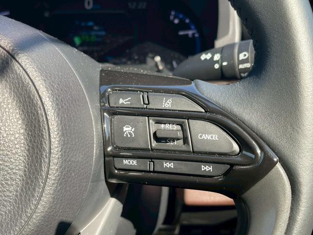 ヤリスクロス ハイブリッドＺ　全周囲カメラ　モデリスタエアロ　禁煙車　フルセグＴＶ　レーダークルーズコントロール　シートヒーター　前後ドラレコ　ＥＴＣ　スマートキー　ハーフレザー　パワーシート　フラットシート　１８インチアルミ（19枚目）