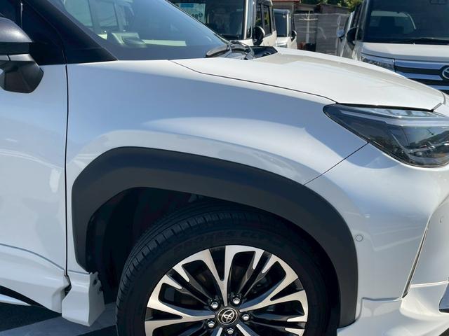 ヤリスクロス ハイブリッドＺ　全周囲カメラ　モデリスタエアロ　禁煙車　フルセグＴＶ　レーダークルーズコントロール　シートヒーター　前後ドラレコ　ＥＴＣ　スマートキー　ハーフレザー　パワーシート　フラットシート　１８インチアルミ（56枚目）