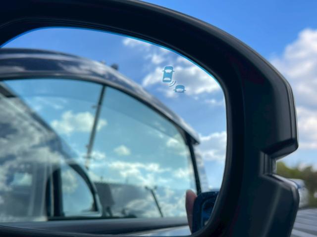 ヴェゼル ｅ：ＨＥＶ　Ｚ　禁煙車　ＢＳＭ　障害物センサー　全周囲カメラ　フルセグＴＶ　純正９インチナビ　シートヒーター　前後ドラレコ　ＥＴＣ　スマートキー　ハーフレザーシート　電動リアゲート　フロントフォグランプ　純正アルミ（33枚目）