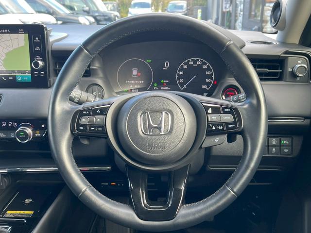 ヴェゼル ｅ：ＨＥＶ　Ｚ　禁煙車　ＢＳＭ　障害物センサー　全周囲カメラ　フルセグＴＶ　純正９インチナビ　シートヒーター　前後ドラレコ　ＥＴＣ　スマートキー　ハーフレザーシート　電動リアゲート　フロントフォグランプ　純正アルミ（48枚目）