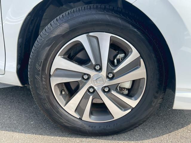 フリードハイブリッド ハイブリッド・Ｇホンダセンシング　禁煙　純正９インチナビ　　前後ドラレコ　フルセグＴＶ　レーダークルーズコントロール　　バックカメラ　ＥＴＣクリアランスソナー　　スマートキー　３列シート　両側電動スライドドア　ワンオーナ－（22枚目）