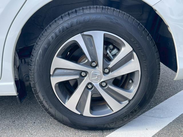 フリードハイブリッド ハイブリッド・Ｇホンダセンシング　禁煙　純正９インチナビ　　前後ドラレコ　フルセグＴＶ　レーダークルーズコントロール　　バックカメラ　ＥＴＣクリアランスソナー　　スマートキー　３列シート　両側電動スライドドア　ワンオーナ－（23枚目）