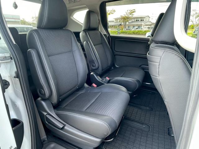 フリードハイブリッド ハイブリッド・Ｇホンダセンシング　禁煙　純正９インチナビ　　前後ドラレコ　フルセグＴＶ　レーダークルーズコントロール　　バックカメラ　ＥＴＣクリアランスソナー　　スマートキー　３列シート　両側電動スライドドア　ワンオーナ－（37枚目）