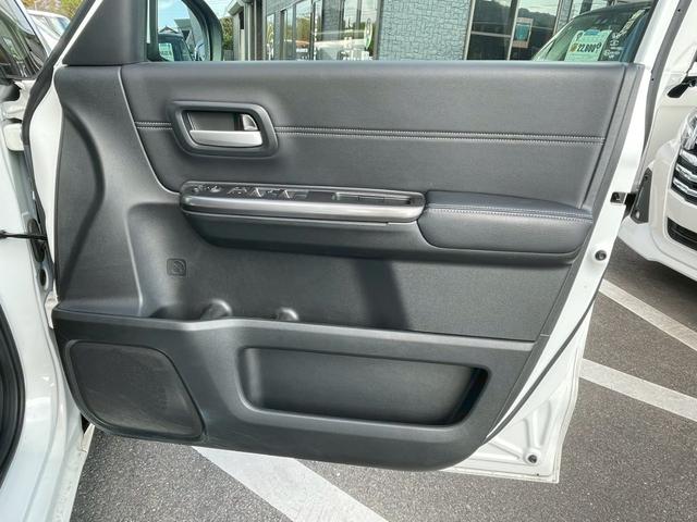 フリードハイブリッド ハイブリッド・Ｇホンダセンシング　禁煙　純正９インチナビ　　前後ドラレコ　フルセグＴＶ　レーダークルーズコントロール　　バックカメラ　ＥＴＣクリアランスソナー　　スマートキー　３列シート　両側電動スライドドア　ワンオーナ－（39枚目）