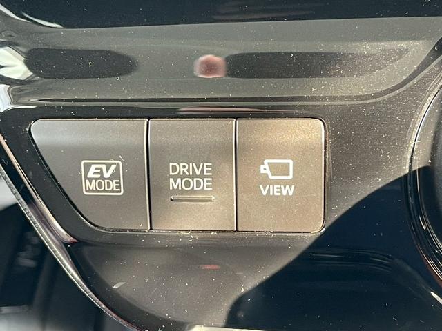 プリウス 　全周囲カメラ　ＥＴＣ　スマートキー　レーダークルーズコントロール　ワンセグＴＶ　Ｂｌｕｅｔｏｏｔｈ　パワステ　フラットシート　ＬＥＤヘッドランプ　フロントフォグランプ　純正１７インチアルミホイール（43枚目）