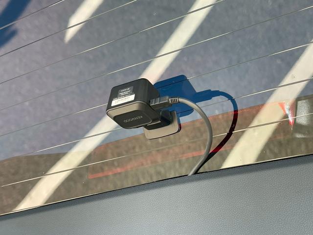 ＸＶ ２．０ｅ－Ｓ　アイサイト　禁煙車　パワーシート　レーダークルーズコントロール　障害物センサー　オートライト　ドラレコ　ＥＴＣ　８インチナビ　スマートキー　ハーフレザー　　純正１８インチアルミ　バックカメラ　フルセグＴＶ（32枚目）