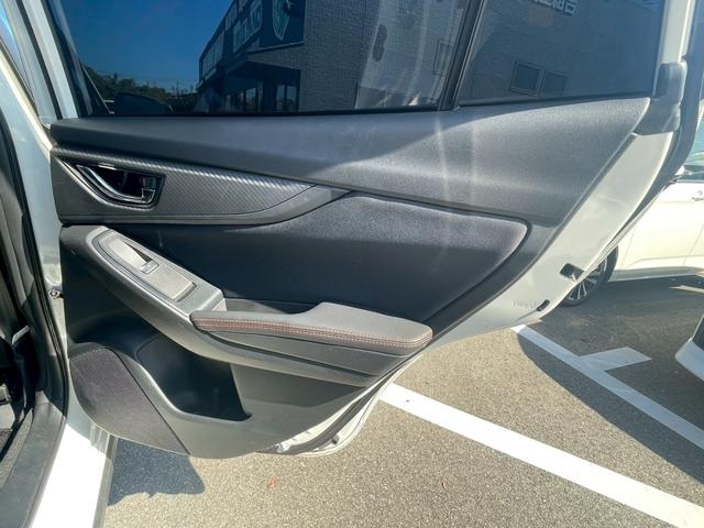 ＸＶ ２．０ｅ－Ｓ　アイサイト　禁煙車　パワーシート　レーダークルーズコントロール　障害物センサー　オートライト　ドラレコ　ＥＴＣ　８インチナビ　スマートキー　ハーフレザー　　純正１８インチアルミ　バックカメラ　フルセグＴＶ（55枚目）