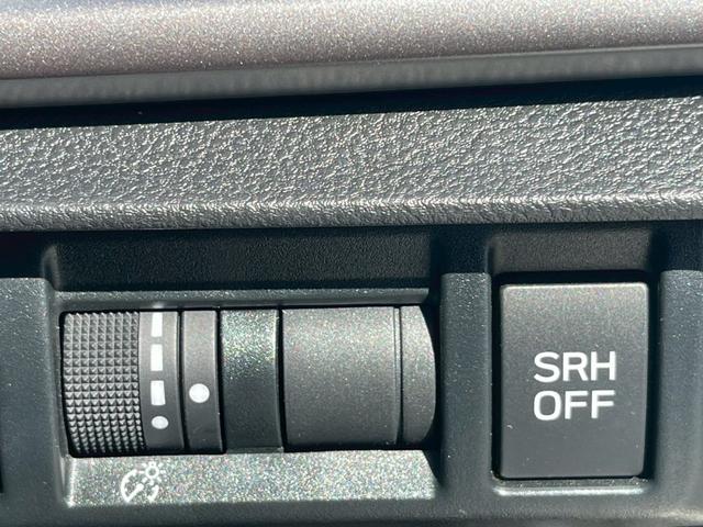 ＸＶ ２．０ｅ－Ｓ　アイサイト　禁煙車　パワーシート　レーダークルーズコントロール　障害物センサー　オートライト　ドラレコ　ＥＴＣ　８インチナビ　スマートキー　ハーフレザー　　純正１８インチアルミ　バックカメラ　フルセグＴＶ（70枚目）