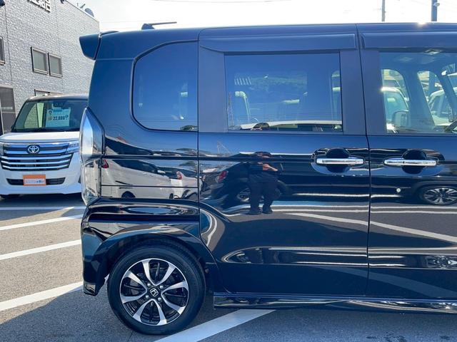 Ｎ－ＢＯＸカスタム 　禁煙車　両側スライドドア　フルフラットシート　バイザー付　障害物センサー　バックカメラ　ＥＴＣ　チップアップシート　ドライブレコーダー　ナビ　ベンチシート　アダプティブクルーズコントロール（9枚目）