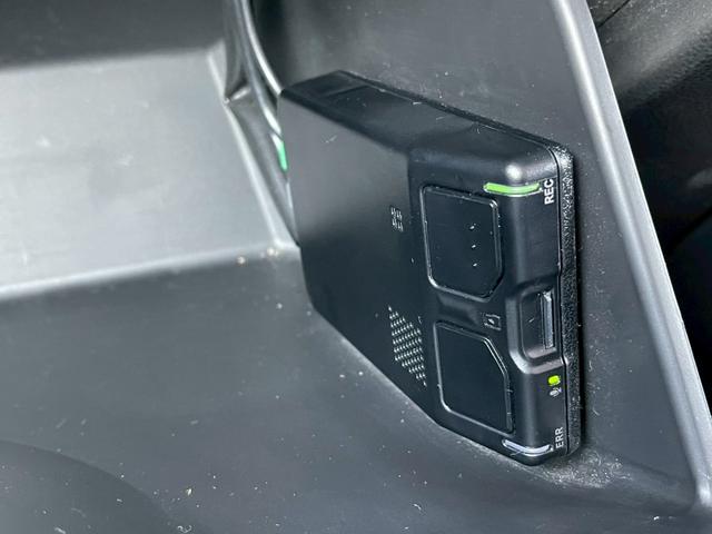 ヴェゼル e:HEV Z 禁煙 純正ナビ フルセグTV バックカメラ 純正前後ドラレコ 障害物センサー パワーバックドア レーダークルーズ ステアリングヒーター ETC2.0 シートヒーター BSM(7枚目)