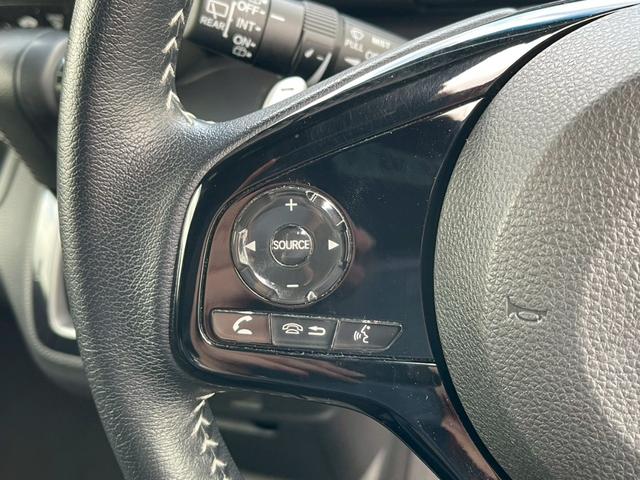 Ｎ－ＢＯＸカスタム Ｌターボ　禁煙　純正ナビ　両側パワースライド　レーダークルーズコントロール　バックカメラ　フルセグＴＶ　前後ドラレコ　ＥＴＣ　サンシェード　パドルシフト　スマートキー　フラットシート　純正アルミホイール（19枚目）