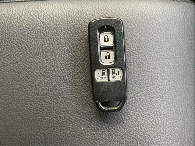 Ｎ－ＢＯＸカスタム Ｌターボ　禁煙　純正ナビ　両側パワースライド　レーダークルーズコントロール　バックカメラ　フルセグＴＶ　前後ドラレコ　ＥＴＣ　サンシェード　パドルシフト　スマートキー　フラットシート　純正アルミホイール（23枚目）