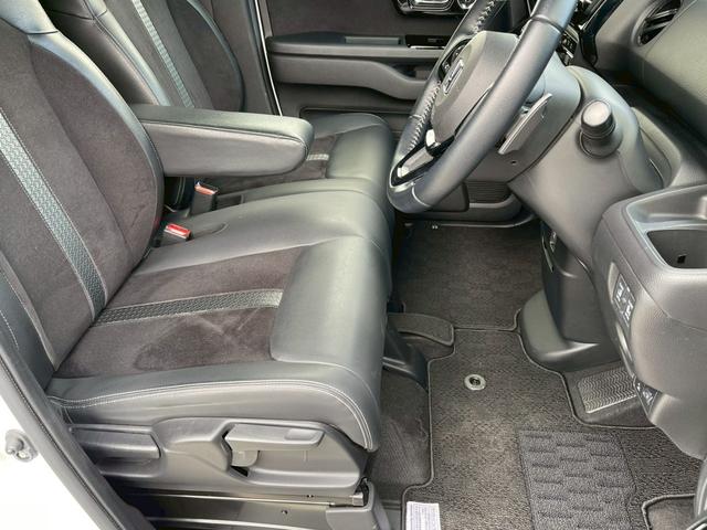 Ｎ－ＢＯＸカスタム Ｌターボ　禁煙　純正ナビ　両側パワースライド　レーダークルーズコントロール　バックカメラ　フルセグＴＶ　前後ドラレコ　ＥＴＣ　サンシェード　パドルシフト　スマートキー　フラットシート　純正アルミホイール（31枚目）