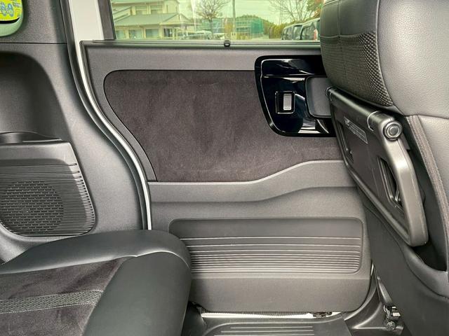 Ｎ－ＢＯＸカスタム Ｌターボ　禁煙　純正ナビ　両側パワースライド　レーダークルーズコントロール　バックカメラ　フルセグＴＶ　前後ドラレコ　ＥＴＣ　サンシェード　パドルシフト　スマートキー　フラットシート　純正アルミホイール（62枚目）