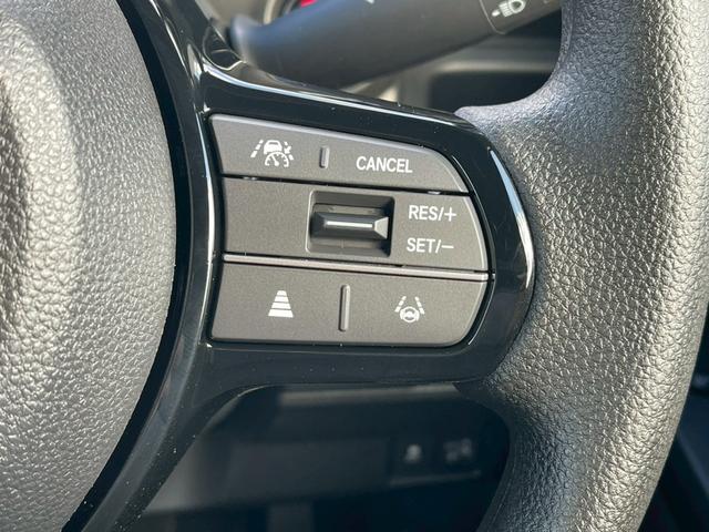 Ｎ－ＢＯＸカスタム 　禁煙車　両側スライドドア　フルフラットシート　シートヒーター　障害物センサー　純正アルミホイール１４インチ　バックカメラ　ＬＥＤヘッドライト　定期点検記録簿　盗難防止システム（5枚目）