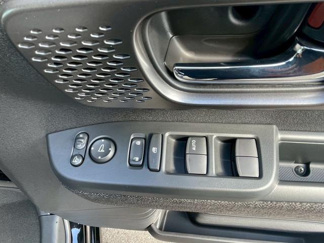 Ｎ－ＢＯＸカスタム 　禁煙車　両側スライドドア　フルフラットシート　シートヒーター　障害物センサー　純正アルミホイール１４インチ　バックカメラ　ＬＥＤヘッドライト　定期点検記録簿　盗難防止システム（16枚目）