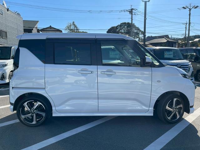 ムーヴ ＲＳ　ディスプレイオーディオ　禁煙　オートクルーズコントロール　電動パーキングブレーキ　ＬＥＤヘッドランプ　両側電動オートスライドドア　カップホルダー　シートヒーター　衝突軽減ブレーキ　スマートキー（20枚目）