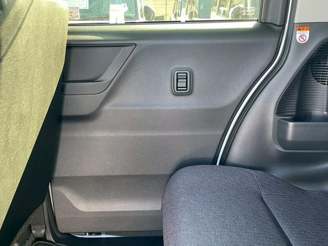 ムーヴ ＲＳ　ディスプレイオーディオ　禁煙　オートクルーズコントロール　電動パーキングブレーキ　ＬＥＤヘッドランプ　両側電動オートスライドドア　カップホルダー　シートヒーター　衝突軽減ブレーキ　スマートキー（35枚目）