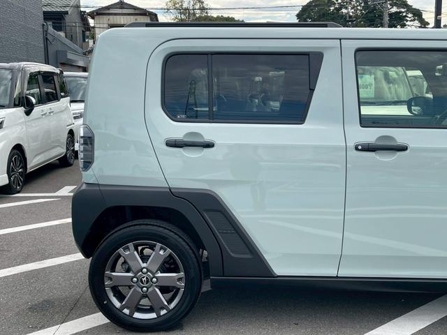 タフト Ｇ　ダーククロムベンチャー　禁煙　ＬＥＤライト　　ディスプレイオーディオ　レーンキープアシスト　バックカメラ　オートマチックハイビーム　スマートキー　プッシュスタート　シートヒーター　サンルーフ　ルーフレール（10枚目）