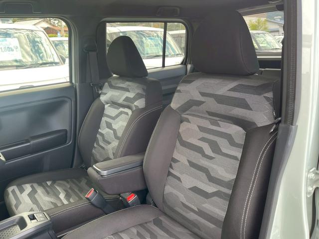 タフト Ｇ　ダーククロムベンチャー　禁煙　ＬＥＤライト　　ディスプレイオーディオ　レーンキープアシスト　バックカメラ　オートマチックハイビーム　スマートキー　プッシュスタート　シートヒーター　サンルーフ　ルーフレール（34枚目）