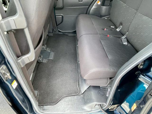 ルーミー 禁煙車 両側電動スライドドア フルフラットシート ドライブレコーダー Bluetooth接続 バイザー付 障害物センサー ウォークスルー フルセグTV ETC バックカメラ 盗難防止装置 クルコン(44枚目)