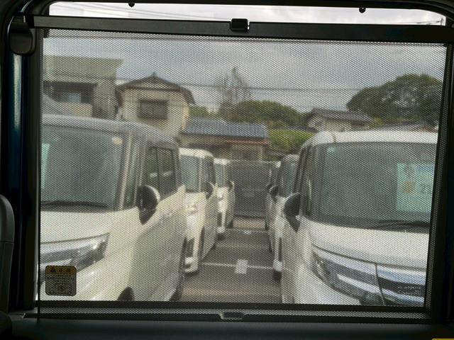 ルーミー 禁煙車 両側電動スライドドア フルフラットシート ドライブレコーダー Bluetooth接続 バイザー付 障害物センサー ウォークスルー フルセグTV ETC バックカメラ 盗難防止装置 クルコン(46枚目)