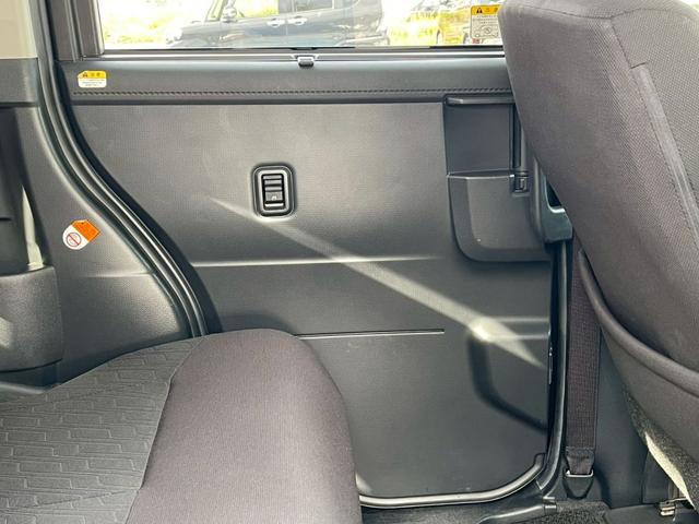 ルーミー 禁煙車 両側電動スライドドア フルフラットシート ドライブレコーダー Bluetooth接続 バイザー付 障害物センサー ウォークスルー フルセグTV ETC バックカメラ 盗難防止装置 クルコン(48枚目)