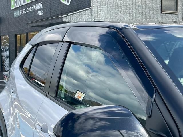 ヤリスクロス ハイブリッドＺ　禁煙車　全周囲カメラ　パワーシート　レーダークルーズコントロール　障害物センサー　シートヒーター　前後ドラレコ　ＥＴＣ　フルセグＴＶ　スマートキー　ハーフレザー　フラットシート　純正アルミホイール（10枚目）