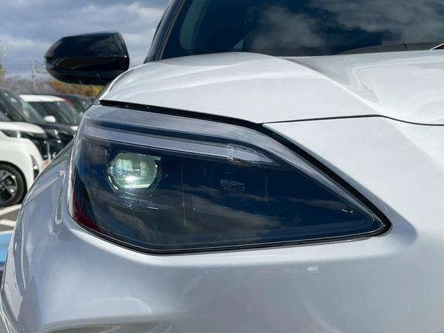 ヤリスクロス ハイブリッドＺ　禁煙車　全周囲カメラ　パワーシート　レーダークルーズコントロール　障害物センサー　シートヒーター　前後ドラレコ　ＥＴＣ　フルセグＴＶ　スマートキー　ハーフレザー　フラットシート　純正アルミホイール（14枚目）