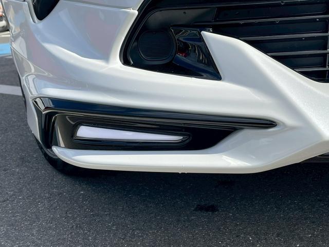 ヤリスクロス ハイブリッドＺ　禁煙車　全周囲カメラ　パワーシート　レーダークルーズコントロール　障害物センサー　シートヒーター　前後ドラレコ　ＥＴＣ　フルセグＴＶ　スマートキー　ハーフレザー　フラットシート　純正アルミホイール（16枚目）