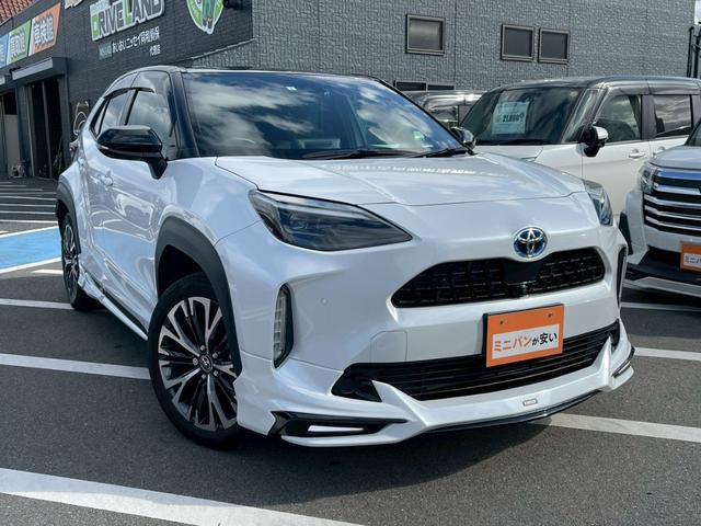 ヤリスクロス ハイブリッドＺ　禁煙車　全周囲カメラ　パワーシート　レーダークルーズコントロール　障害物センサー　シートヒーター　前後ドラレコ　ＥＴＣ　フルセグＴＶ　スマートキー　ハーフレザー　フラットシート　純正アルミホイール（17枚目）