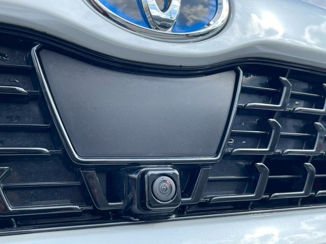 ヤリスクロス ハイブリッドＺ　禁煙車　全周囲カメラ　パワーシート　レーダークルーズコントロール　障害物センサー　シートヒーター　前後ドラレコ　ＥＴＣ　フルセグＴＶ　スマートキー　ハーフレザー　フラットシート　純正アルミホイール（18枚目）