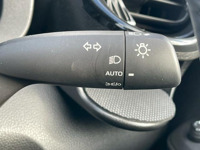 ヤリスクロス ハイブリッドＺ　禁煙車　全周囲カメラ　パワーシート　レーダークルーズコントロール　障害物センサー　シートヒーター　前後ドラレコ　ＥＴＣ　フルセグＴＶ　スマートキー　ハーフレザー　フラットシート　純正アルミホイール（53枚目）