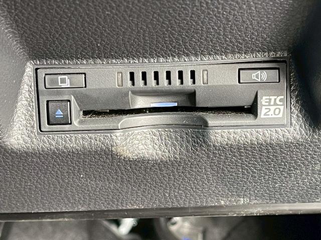 ヤリスクロス ハイブリッドＺ　禁煙車　全周囲カメラ　パワーシート　レーダークルーズコントロール　障害物センサー　シートヒーター　前後ドラレコ　ＥＴＣ　フルセグＴＶ　スマートキー　ハーフレザー　フラットシート　純正アルミホイール（55枚目）