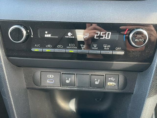 ヤリスクロス ハイブリッドＺ　禁煙車　全周囲カメラ　パワーシート　レーダークルーズコントロール　障害物センサー　シートヒーター　前後ドラレコ　ＥＴＣ　フルセグＴＶ　スマートキー　ハーフレザー　フラットシート　純正アルミホイール（64枚目）