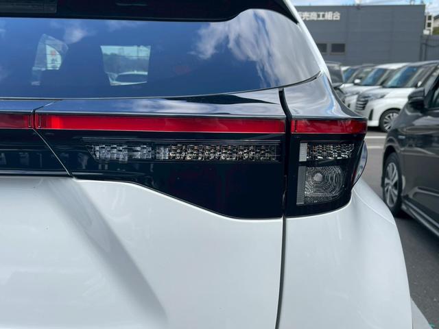 ヤリスクロス ハイブリッドＺ　禁煙車　全周囲カメラ　パワーシート　レーダークルーズコントロール　障害物センサー　シートヒーター　前後ドラレコ　ＥＴＣ　フルセグＴＶ　スマートキー　ハーフレザー　フラットシート　純正アルミホイール（75枚目）