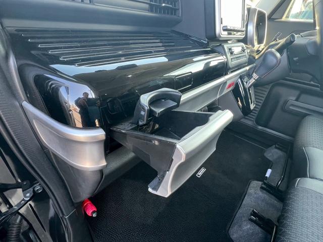 スペーシアカスタム ハイブリッドＸＳ　禁煙車　ワンオーナー　両側パワースライド　障害物センサー　全周囲カメラ　シートヒーター　ドラレコ　フルセグＴＶ　スマートキー　フルフラットシート　ベンチシート　助手席シートアンダーボックス　バイザー（43枚目）