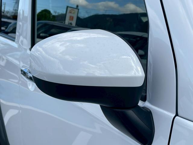 タフト G クロムベンチャー 禁煙車 障害物センサー バックカメラ レーダークルーズコントロール シートヒーター スマートキー フルフラットシート サンルーフ LEDヘッドランプ フロントフォグランプ 純正アルミ ルーフレール(16枚目)