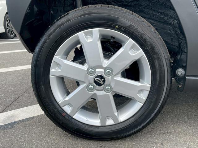 タフト G クロムベンチャー 禁煙車 障害物センサー バックカメラ レーダークルーズコントロール シートヒーター スマートキー フルフラットシート サンルーフ LEDヘッドランプ フロントフォグランプ 純正アルミ ルーフレール(35枚目)