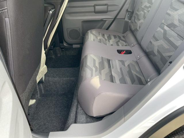 タフト G クロムベンチャー 禁煙車 障害物センサー バックカメラ レーダークルーズコントロール シートヒーター スマートキー フルフラットシート サンルーフ LEDヘッドランプ フロントフォグランプ 純正アルミ ルーフレール(39枚目)