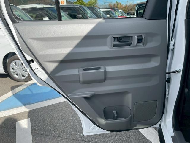 タフト G クロムベンチャー 禁煙車 障害物センサー バックカメラ レーダークルーズコントロール シートヒーター スマートキー フルフラットシート サンルーフ LEDヘッドランプ フロントフォグランプ 純正アルミ ルーフレール(40枚目)