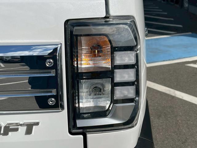 タフト G クロムベンチャー 禁煙車 障害物センサー バックカメラ レーダークルーズコントロール シートヒーター スマートキー フルフラットシート サンルーフ LEDヘッドランプ フロントフォグランプ 純正アルミ ルーフレール(42枚目)