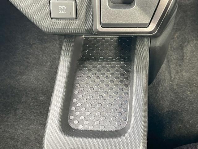 タフト G クロムベンチャー 禁煙車 障害物センサー バックカメラ レーダークルーズコントロール シートヒーター スマートキー フルフラットシート サンルーフ LEDヘッドランプ フロントフォグランプ 純正アルミ ルーフレール(76枚目)