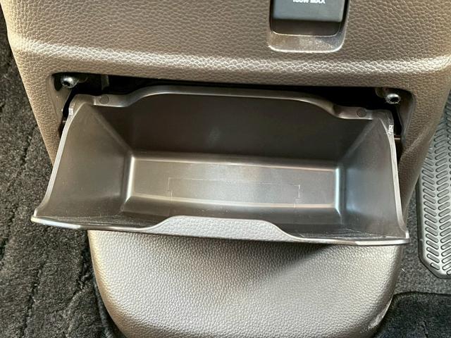 Ｎ－ＢＯＸ Ｌ　コーディネートスタイル　禁煙車　両側電動スライドドア　前後ドラレコ　バックカメラ　フルフラットシート　障害物センサー　ＥＴＣ　メモリーナビ　ｂｌｕｅｔｏｏｔｈ接続　ベンチシート　バイザー付　純正フロアマット　フルセグＴＶ（60枚目）