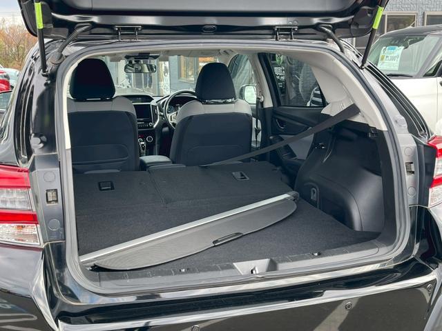 ＸＶ アドバンス　禁煙車　４ＷＤ　バイザー付　純正フルセグナビ　ＥＴＣ　純正アルミホイール１８インチ　ドラレコ　純正フロアマット　ハーフレザーシート　フルフラットシート　バックカメラ　サイドカメラ　電動シート（8枚目）