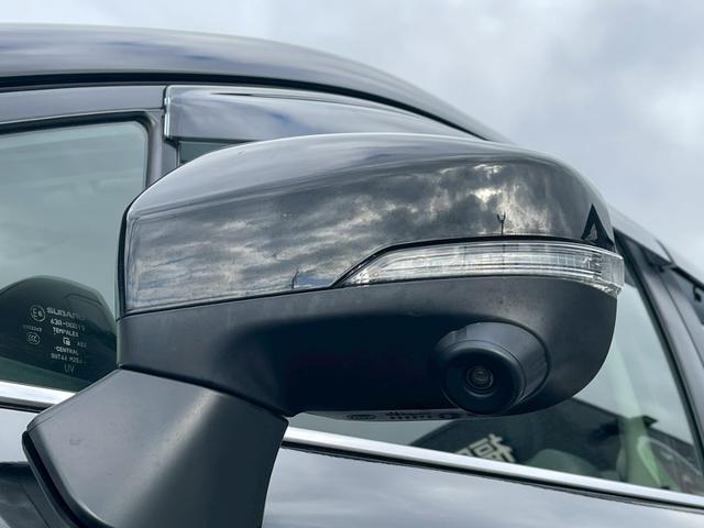 ＸＶ アドバンス　禁煙車　４ＷＤ　バイザー付　純正フルセグナビ　ＥＴＣ　純正アルミホイール１８インチ　ドラレコ　純正フロアマット　ハーフレザーシート　フルフラットシート　バックカメラ　サイドカメラ　電動シート（10枚目）